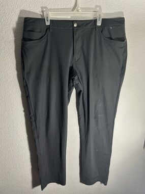 Lululemon Pants Chinos Black Straight Leg Casual Mens Size 40 (Measures 38x29)